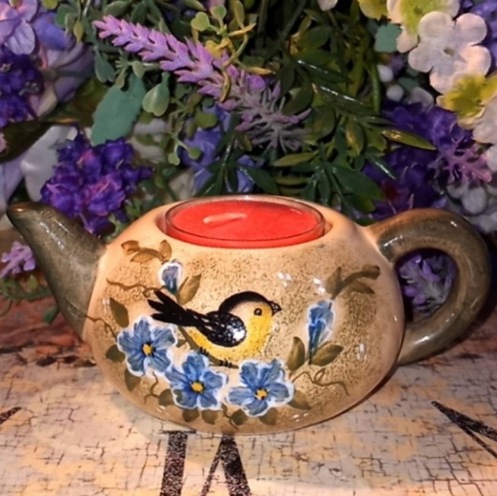 HAND PAINTED STONEWARE MINI TEA POT WITH A LITTLE FINCH WITH T'LITE - Picture 13 of 15